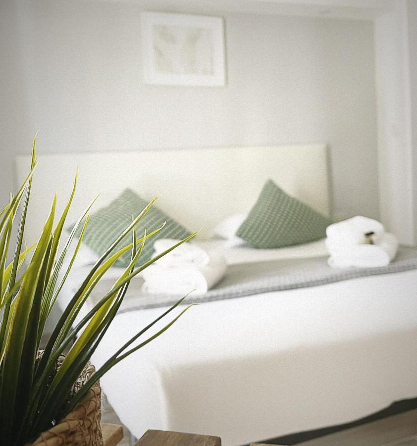 Calmaria Guesthouse Порту Кову Екстериор снимка